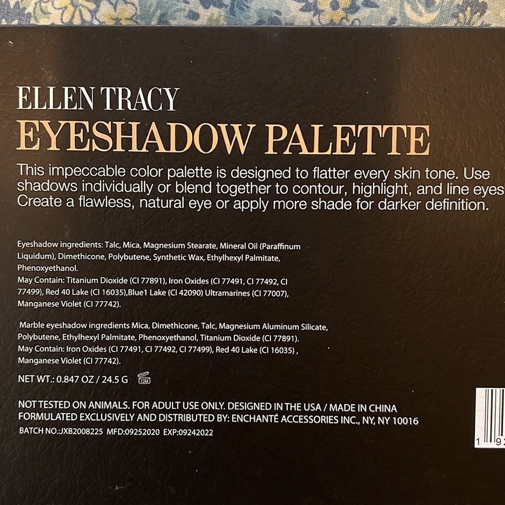 Ellen Tracy eyeshadow palette - Picture 3 of 4